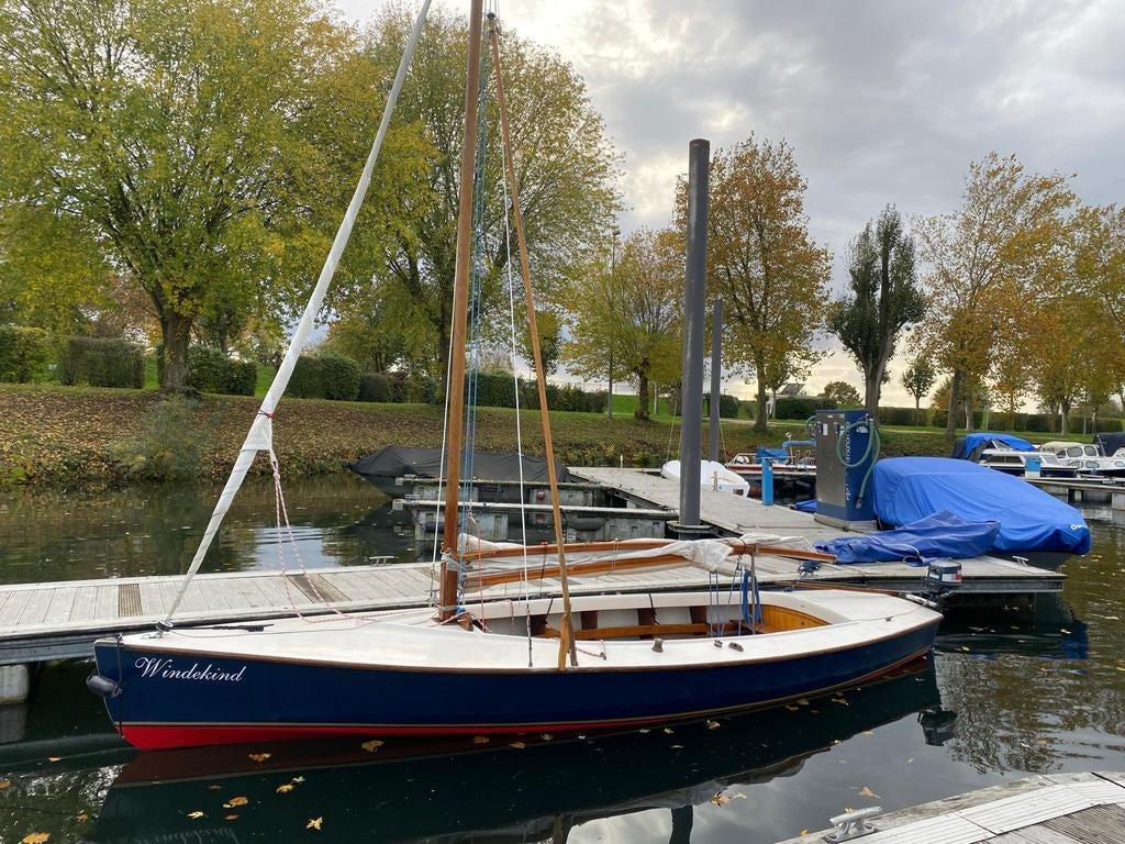 Zeilboot Valk met trailer en motor, Gebruikt, 5 tot 10 pk, Viertaktmotor, Ophalen of Verzenden