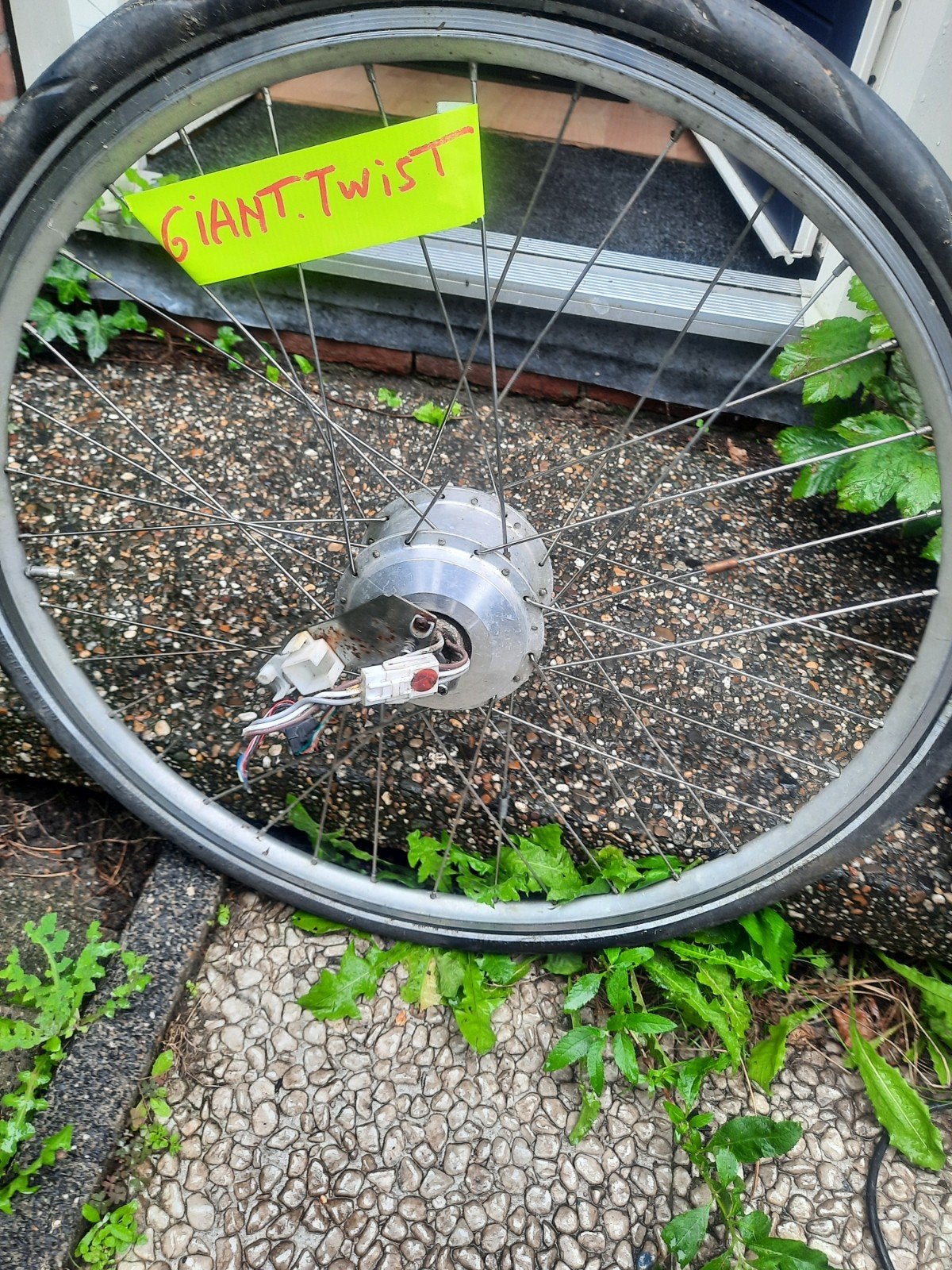 Voorwiel motor van een GIANT TWIN..28 inch ..motor is 100 %, Fietsen en Brommers, Ophalen, Motor