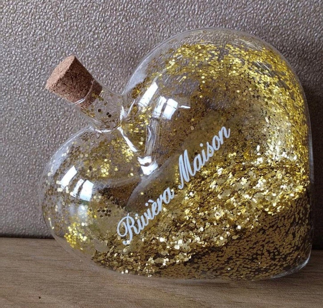 Riviera Maison Hartvormige Glazen Flesje met Gouden Glitter, Huis en Inrichting, Woonaccessoires | Overige, Ophalen of Verzenden