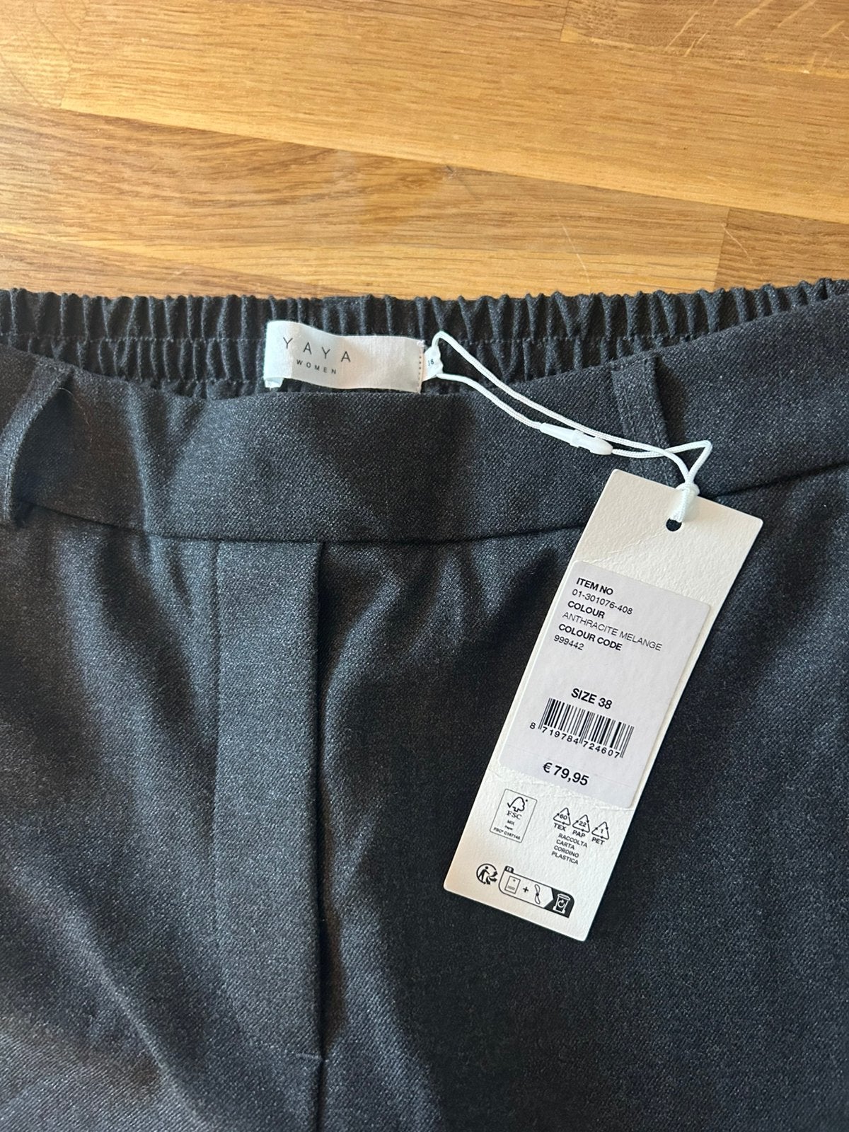 Pantalon Yaya, nieuw met prijskaartje, mt M, Maat 38/40 (M), Nieuw, Ophalen of Verzenden, Grijs