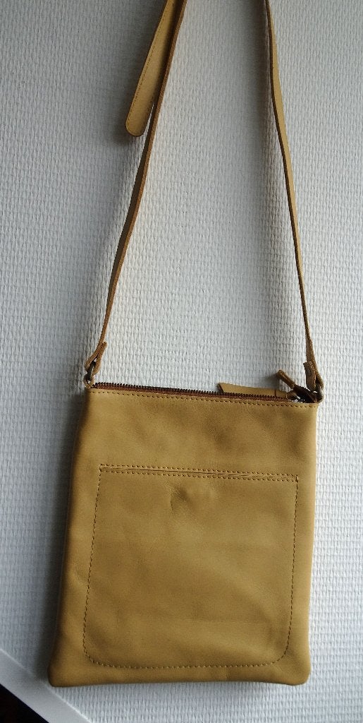 SCHOUDERTASJE, Sieraden, Tassen en Uiterlijk, Tassen | Damestassen, Ophalen of Verzenden, Zo goed als nieuw, Overige kleuren, Schoudertasje