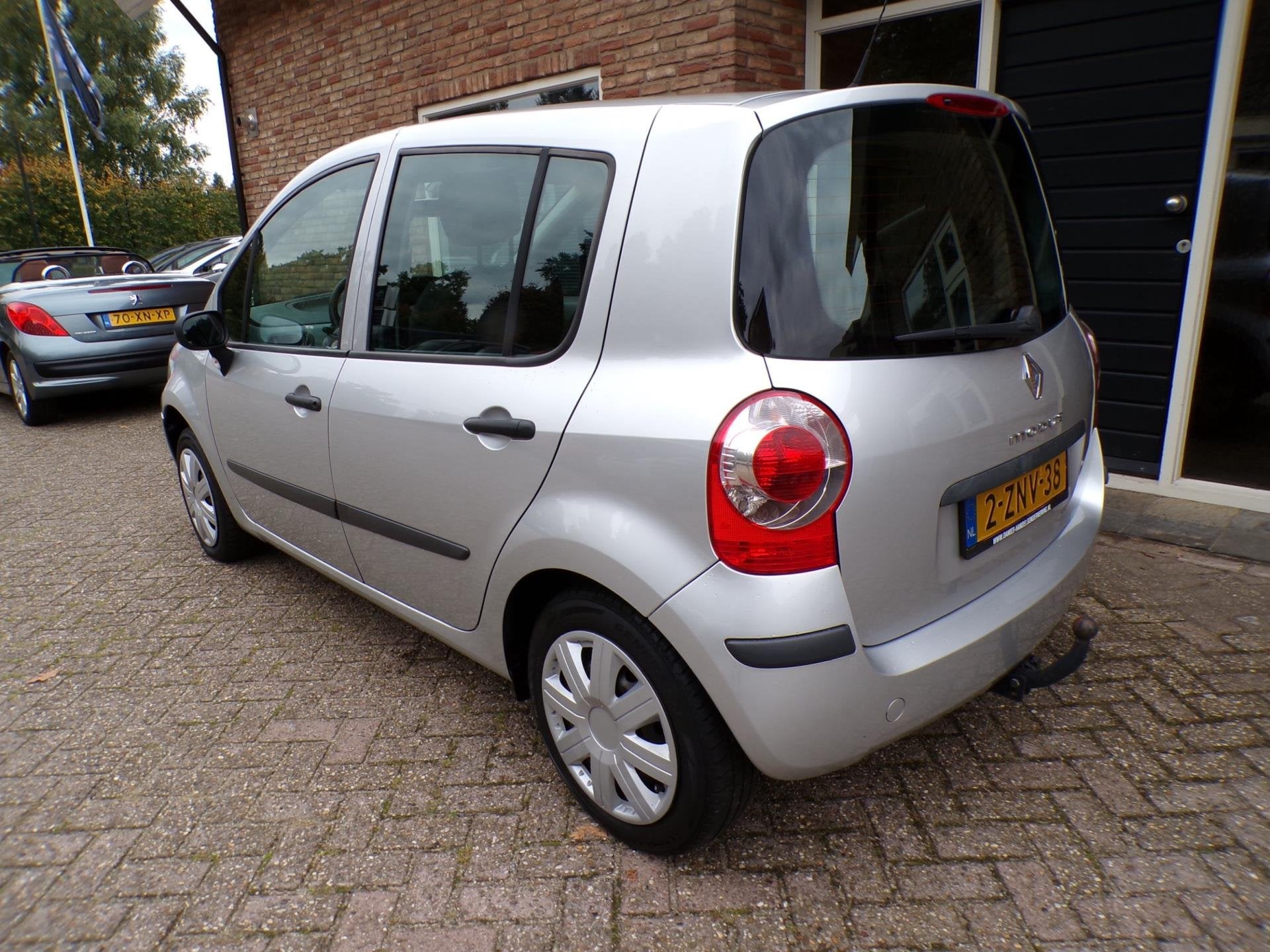 Renault Modus 1.2-16V Authentique Airco, Auto's, Voorwielaandrijving, Stof, Gebruikt, Zwart