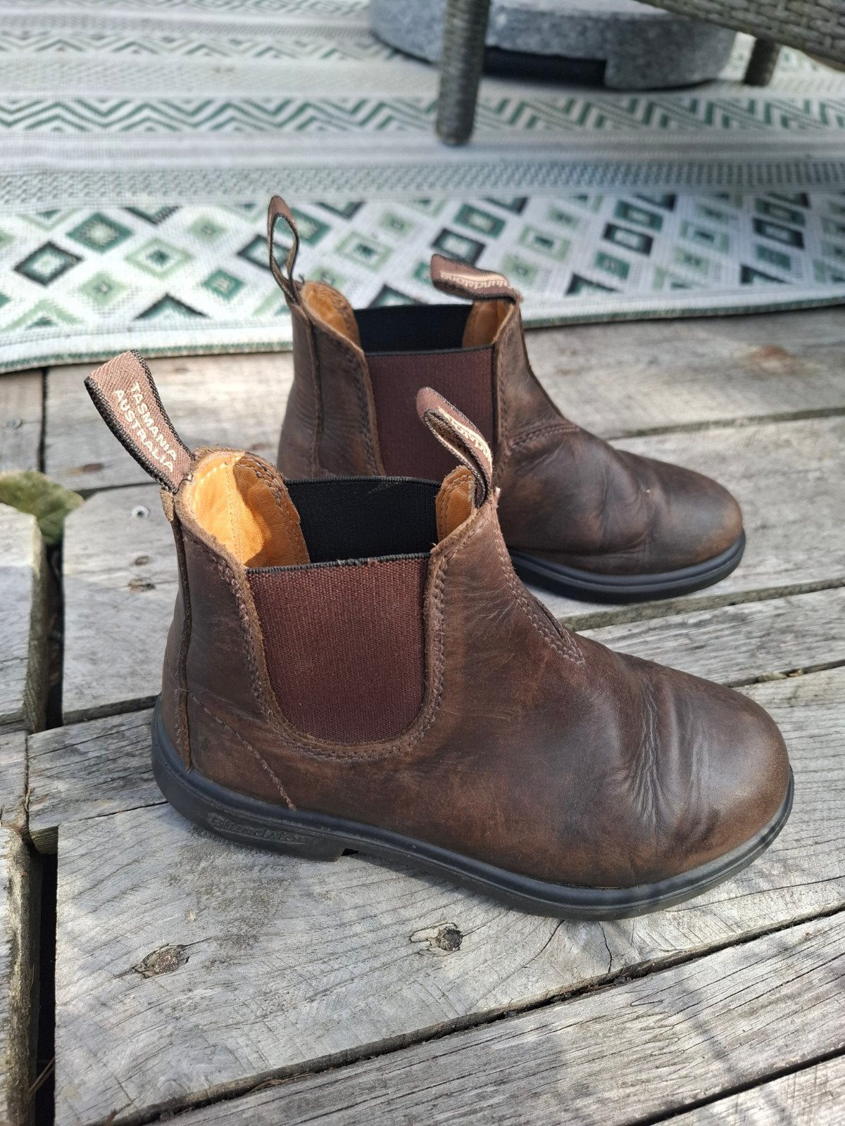 Blundstone laarzen maat 1 - voor en na het poetsen, Ophalen, Gebruikt, Meisje, Laarzen