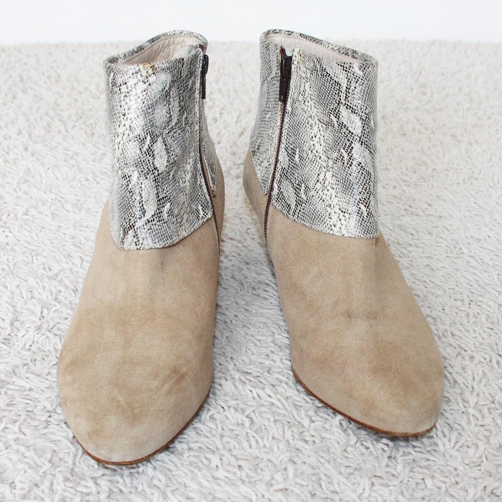 Mooie Suede Altra Cosa Enkellaarsjes (Maat 41) - s15 € 35,-, Altra Cosa, Bruin, Lage of Enkellaarzen, Ophalen of Verzenden
