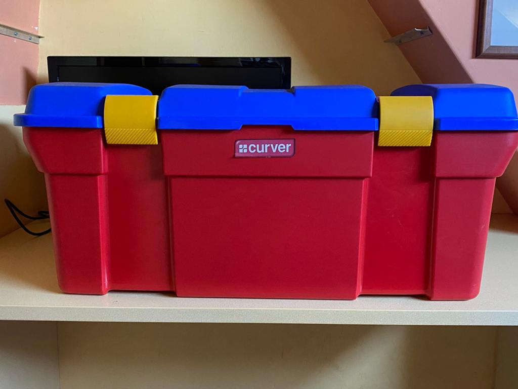 Curver box met deksel., Doe-het-zelf en Verbouw, Kratten en Dozen, Ophalen, Gebruikt