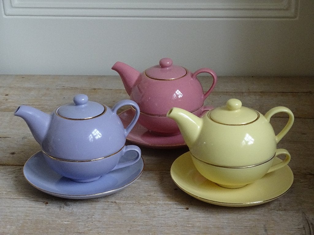 3x Tea-for-one, RIVERDALE, pastelkleur met goudbiesje, gaaf, Overige merken, Overige typen, Ophalen of Verzenden, Zo goed als nieuw