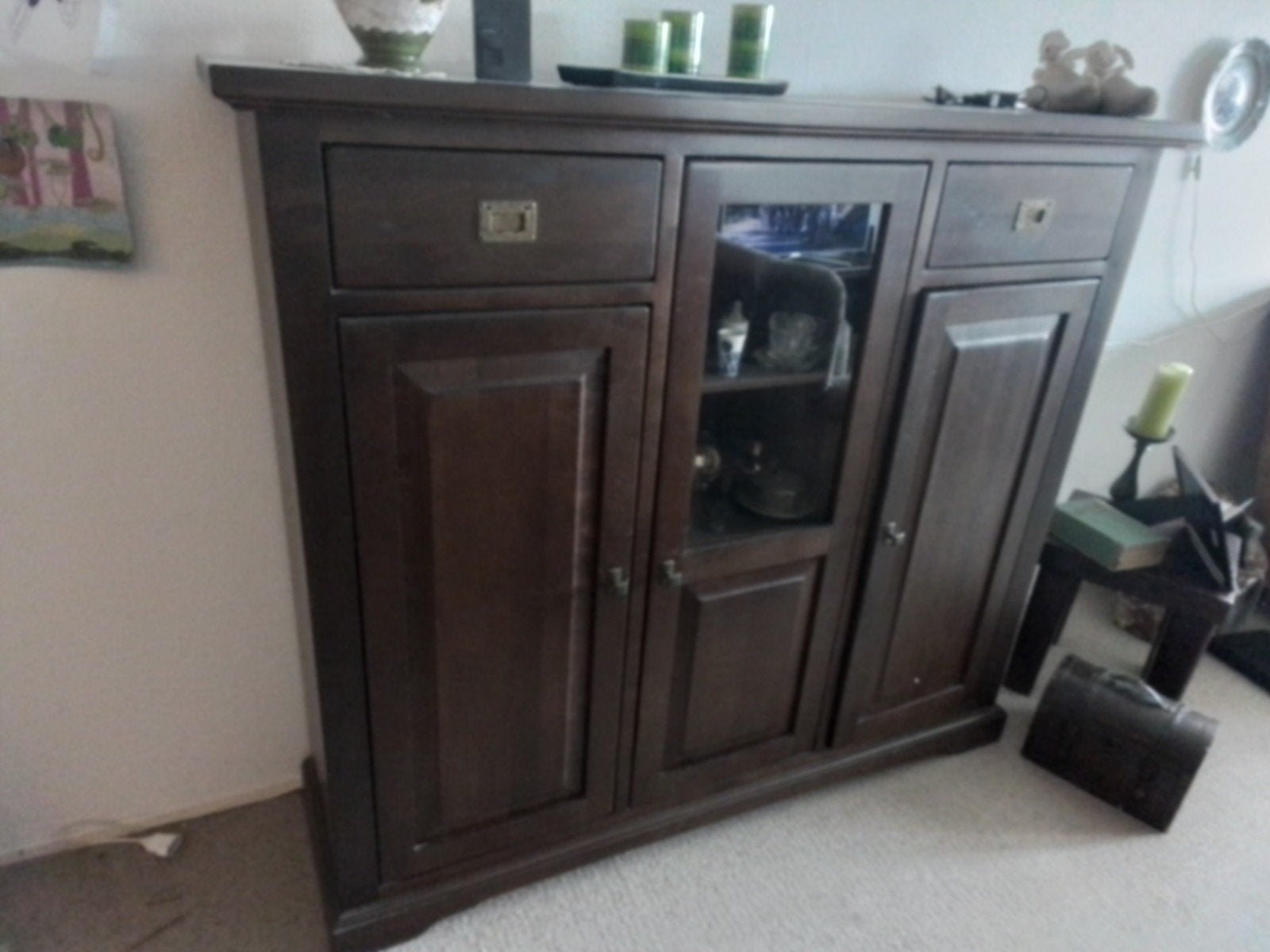 Donkerbruine houten dressoir met vitrinekast, Ophalen, 25 tot 50 cm