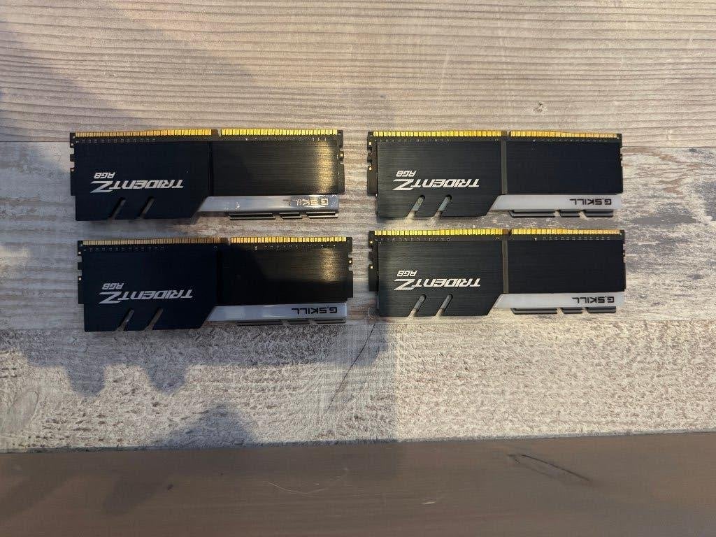 G.Skill Trident Z RGB DDR4-3600 4x8GB RAM, Computers en Software, Gebruikt, 32 GB, DDR4, Ophalen of Verzenden