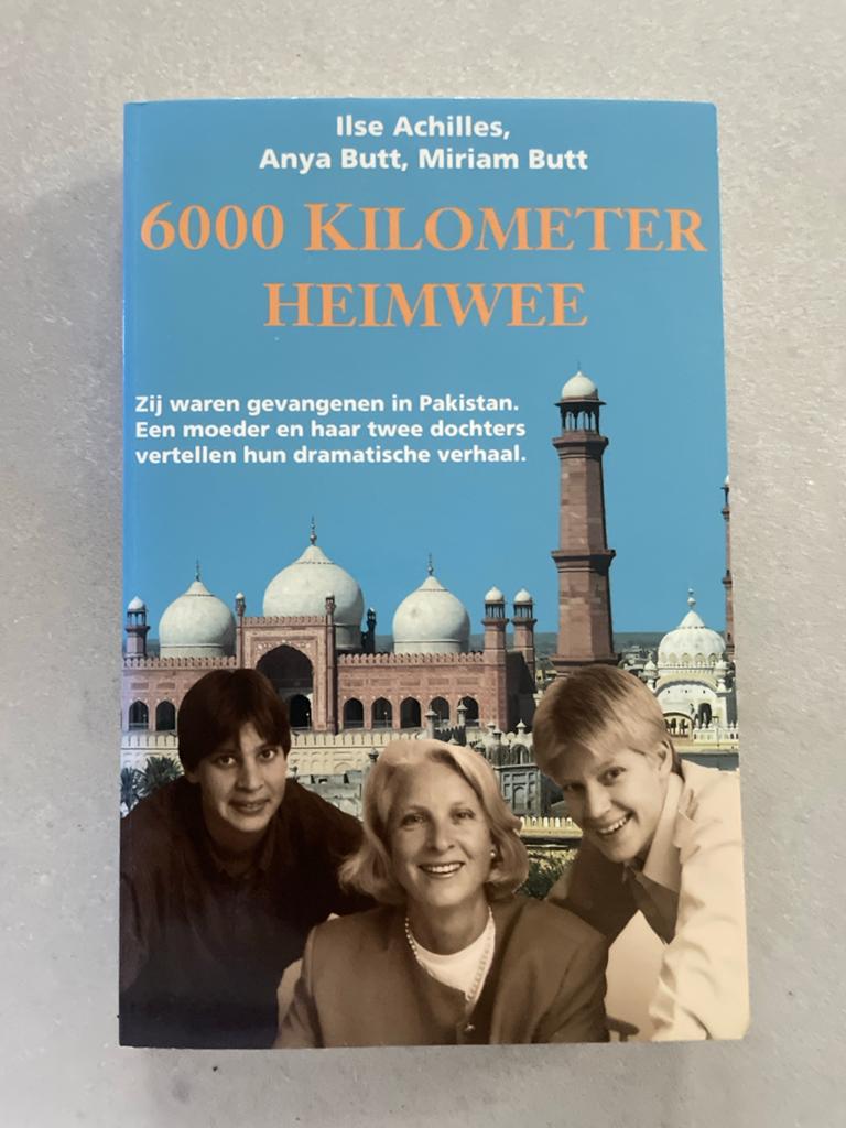 6000 Kilometer Heimwee - Ilse Achilles, Anya Butt, Miriam Bu, Boeken, Ophalen of Verzenden, Gelezen