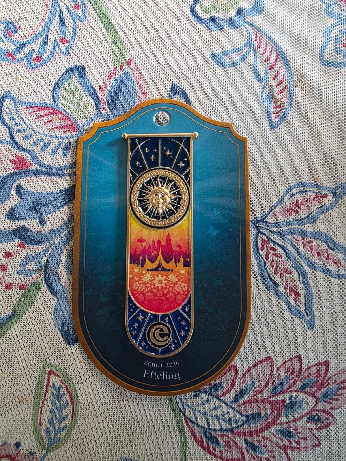 Efteling Zomer 2026 Pin, Ophalen of Verzenden, Nieuw, Button of Speldje