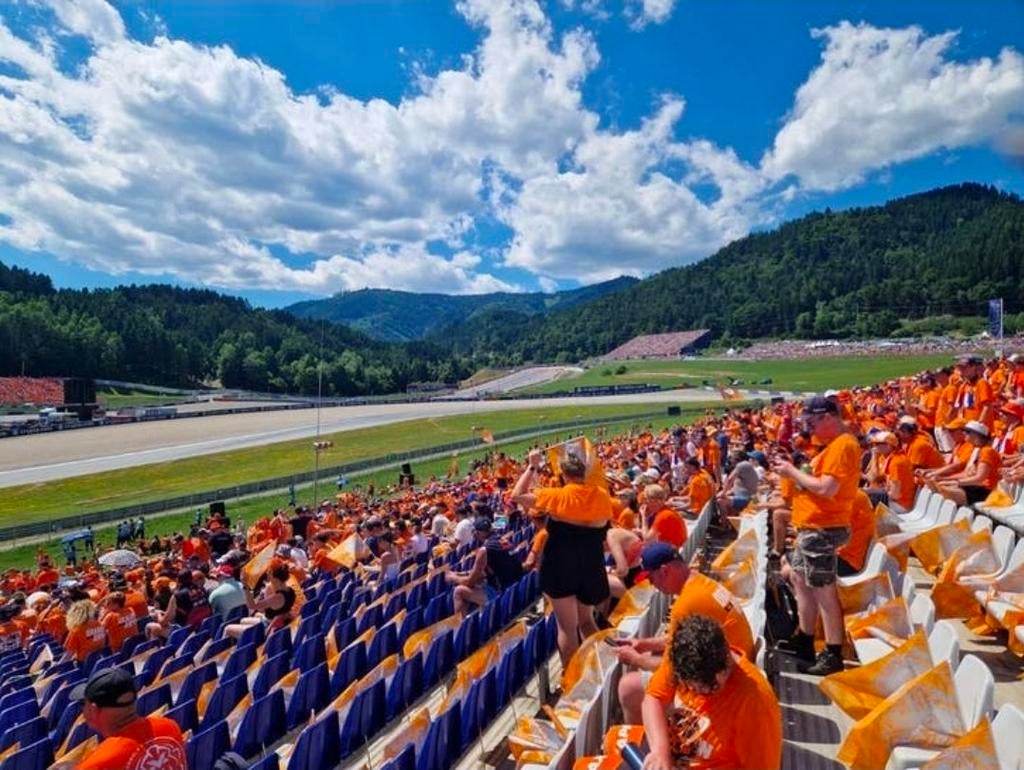 2 weekend tickets f1 racing in Spielberg oosterijk, Tickets en Kaartjes