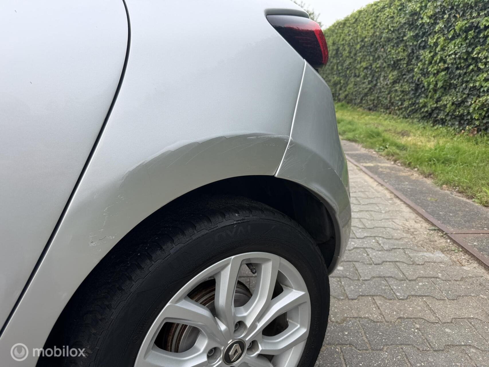 Foto 19 van Renault Clio 0.9 TCe Zen | Camera | Keyless | Leder | Navi |