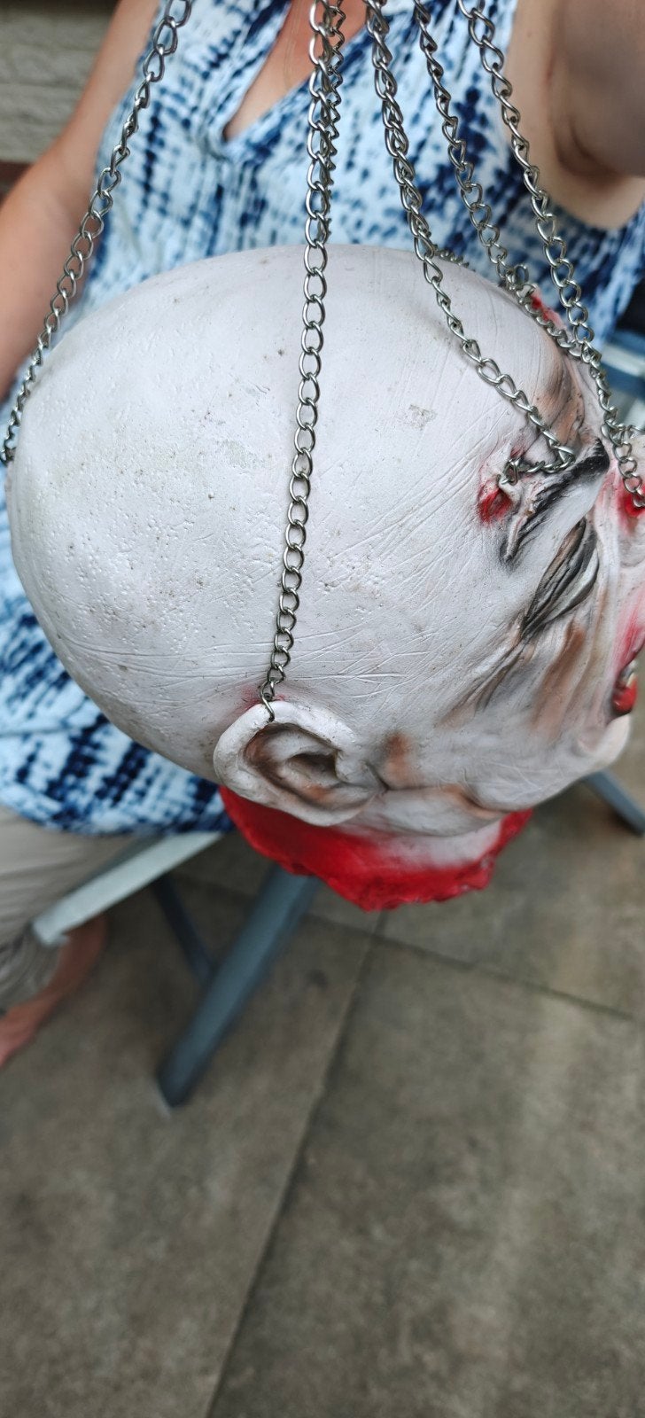 Griezelige afgehakte hoofd decoratie met kettingen, Ophalen, Gebruikt, Versiering, Halloween of Griezel