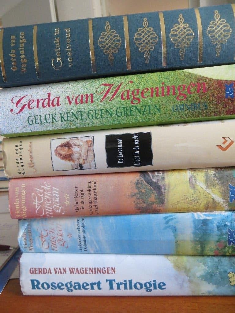 Omnibus Morgendauw van Gerda van Wageningen, Boeken, Ophalen of Verzenden, Gelezen, Gerda van Wageningen, Nederland