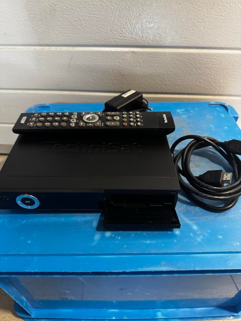 TechniSat S6 Satelliet Ontvanger met Schotel en Duo LNB, Audio, Tv en Foto, Schotelantennes, Zo goed als nieuw, (Schotel)antenne