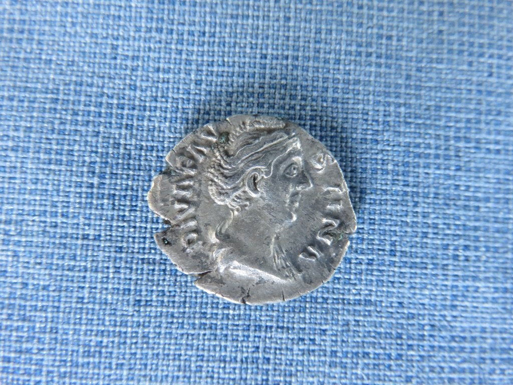 Denarius – Diva Faustina in zilver - 2e eeuw - bodemvondst, Postzegels en Munten, Munten | Europa | Niet-Euromunten, Ophalen of Verzenden