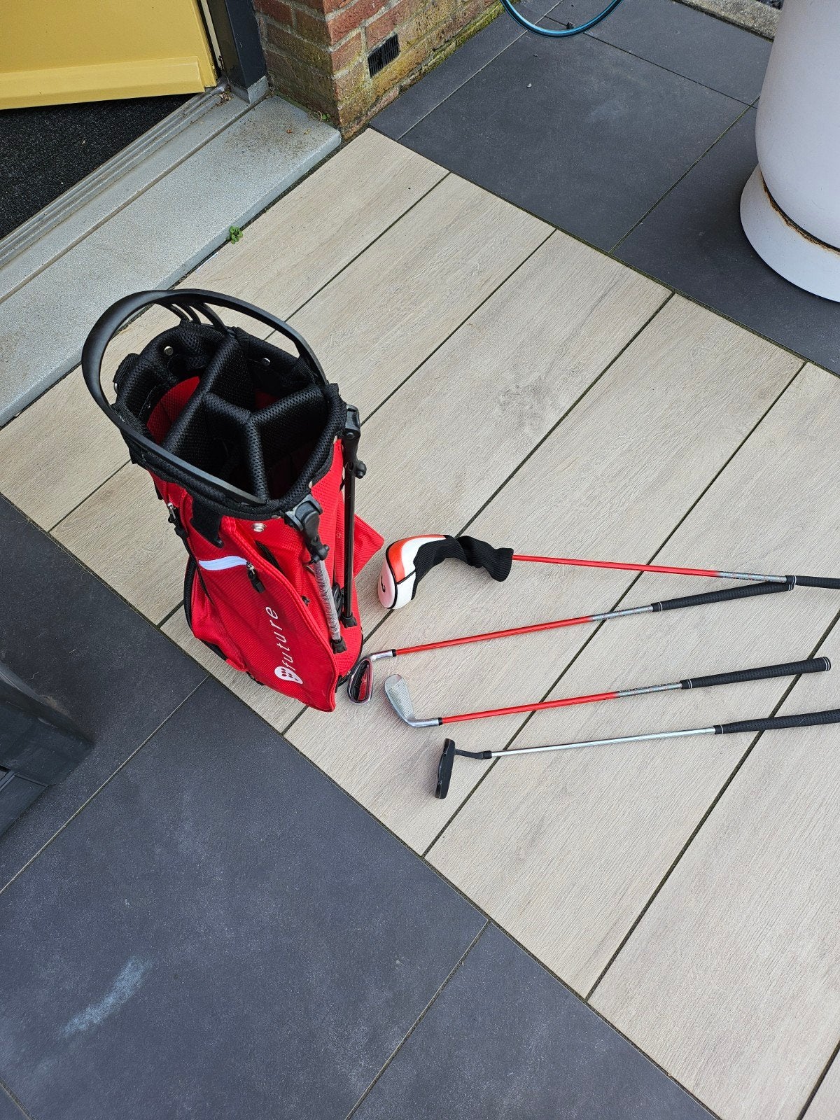 Golfset voor kinderen - Rood met 4 clubs en tas