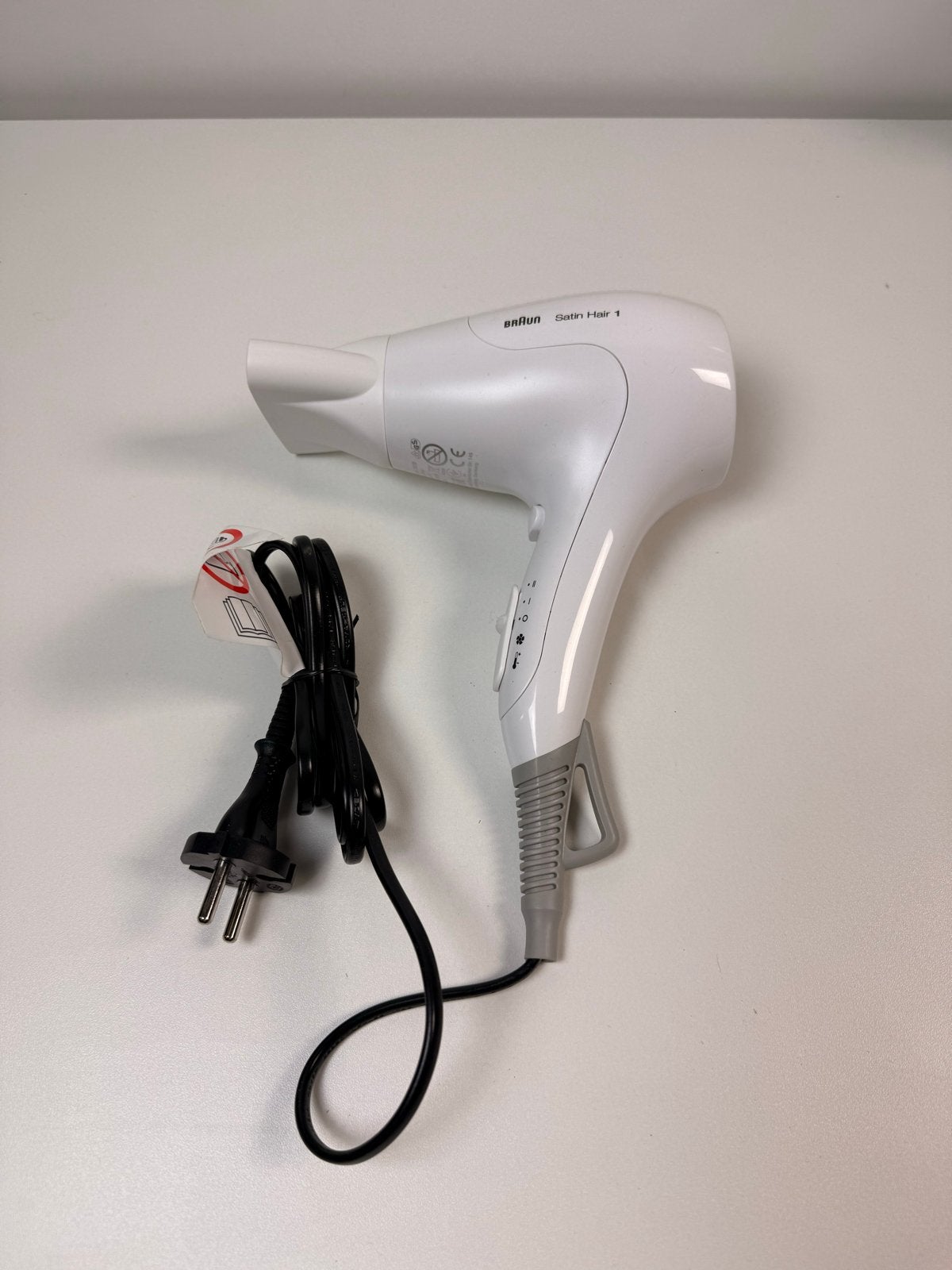 Braun Satin Hair 1 Föhn - nieuw, Ophalen of Verzenden, Nieuw, Föhn of Haardroger