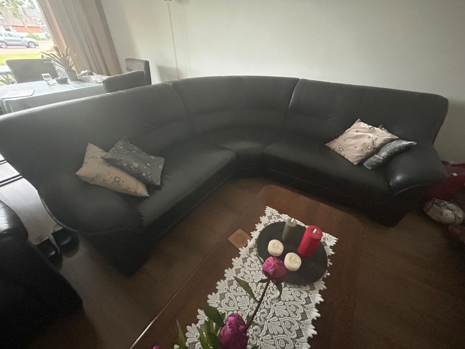 Comfortabele Zwarte Hoekbank, Ophalen, Overige materialen, Gebruikt, 100 tot 125 cm