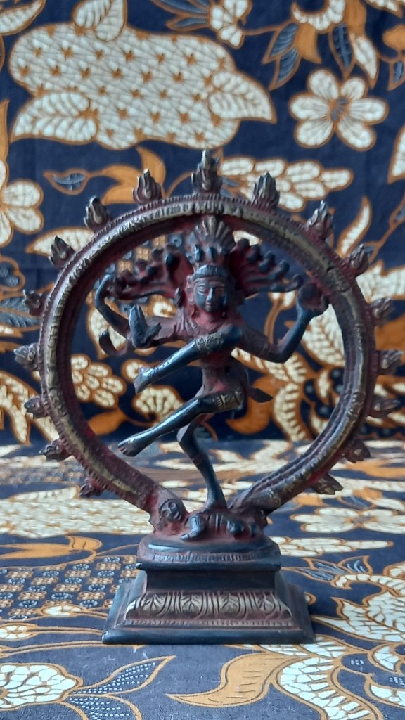 Mooi antiek brons beeldje uit India van Shiva 18,8 cm.