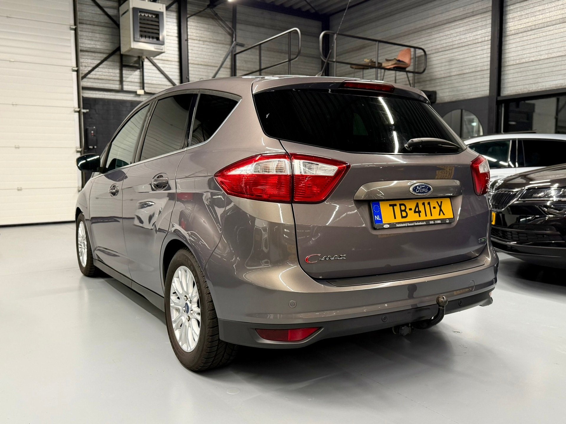 Ford C-Max 1.0 Edition Clima l Cruise l Navi, Auto's, Voorwielaandrijving, 125 pk, Gebruikt, Bruin