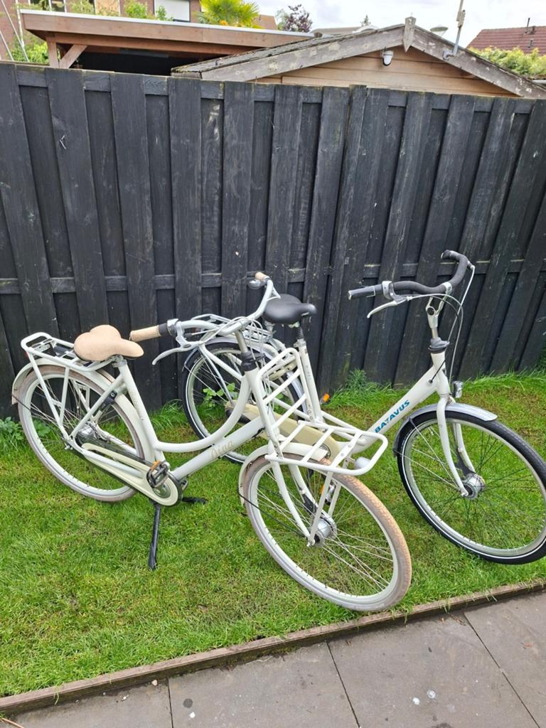 BATAVUS DIVA EN BATAVUS MAMBO 28 INCH 7 VERSNELLINGEN IZGST, Fietsen en Brommers, Fietsen | Dames | Damesfietsen, Versnellingen