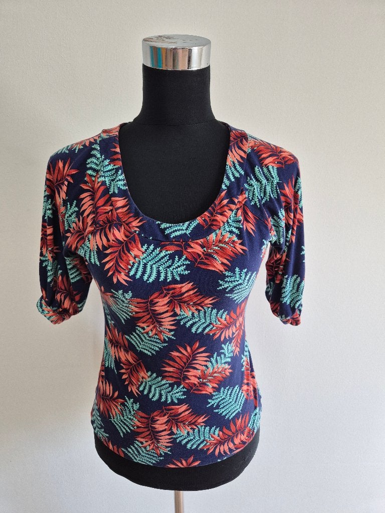 Top96 - Fleurig king Louie shirt maat S (1), Ophalen of Verzenden, Zo goed als nieuw, Maat 38/40 (M), Korte mouw