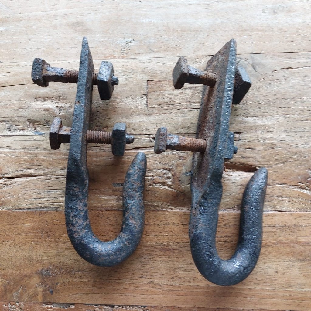zware handgesmede ijzeren varkensstaart- of charruehaken, Antiek en Kunst, Antiek | Gereedschap en Instrumenten, Ophalen of Verzenden