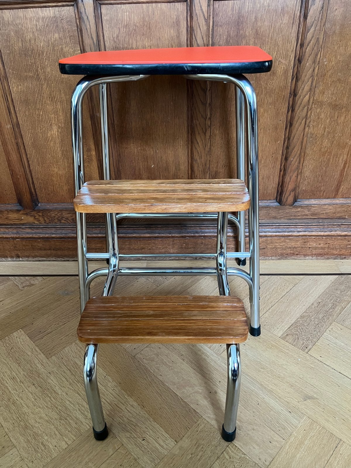 Vintage Keukenstoel / Trapje met Oranje Zitting, Ophalen, Gebruikt, Hout