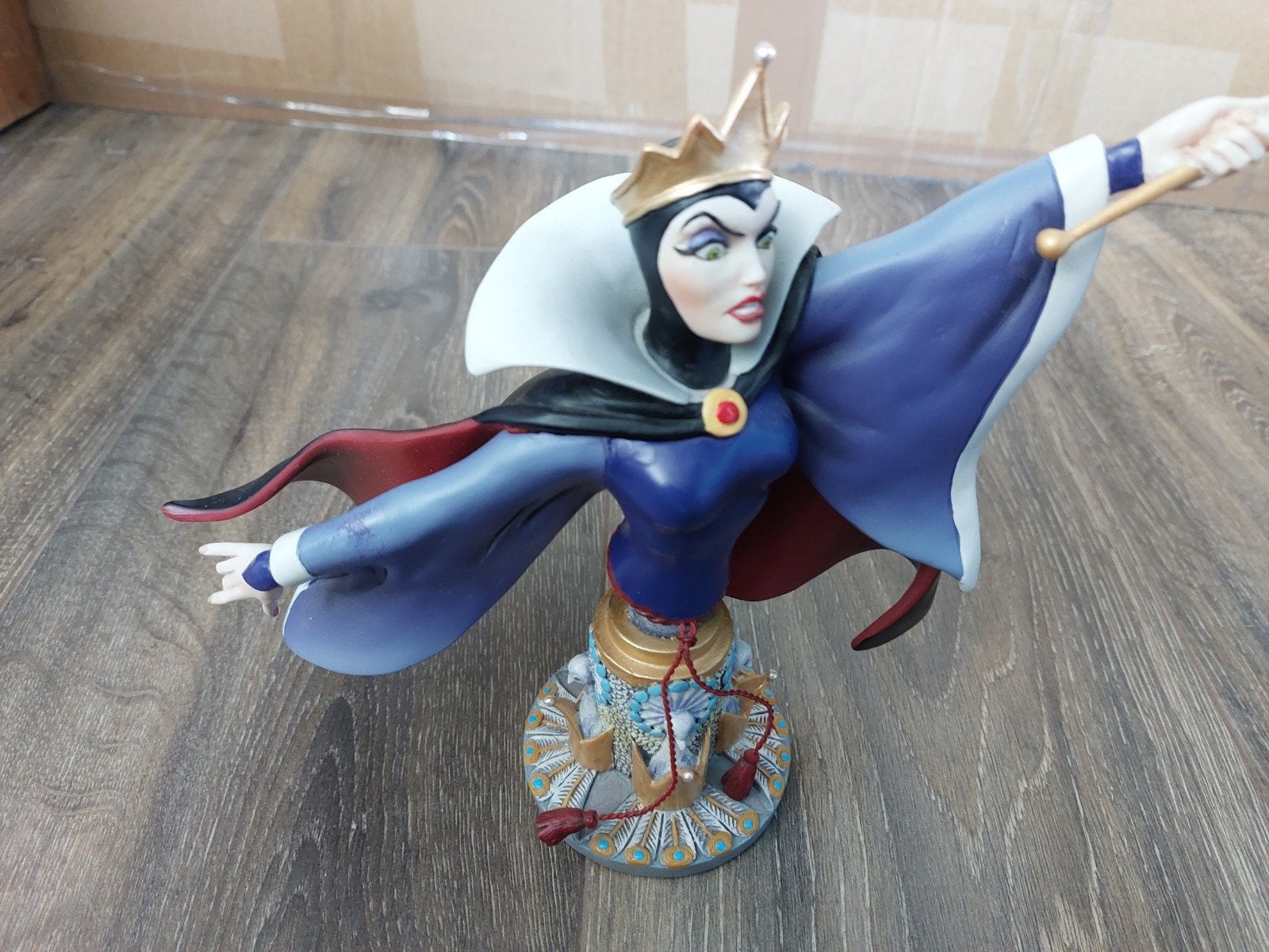 Disney Showcase Evil Queen beeld - Sneeuwwitje, Verzamelen, Ophalen of Verzenden, Zo goed als nieuw