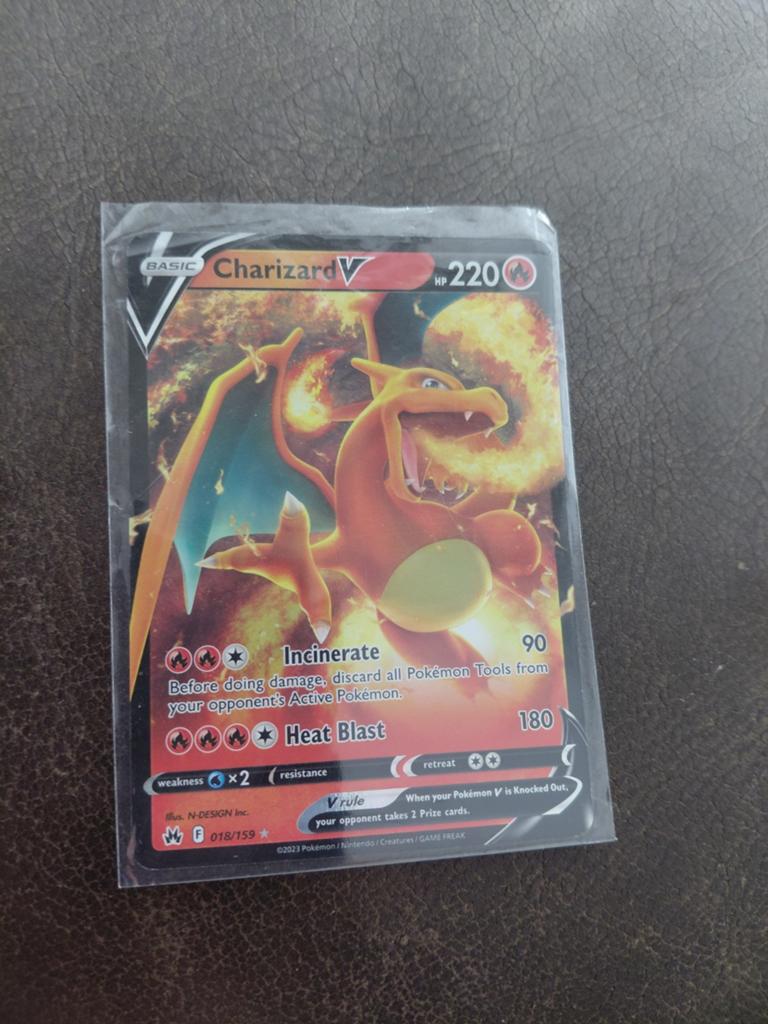 Pokémon Kaart Charizard V - Basic 018/159, Ophalen, Zo goed als nieuw, Losse kaart