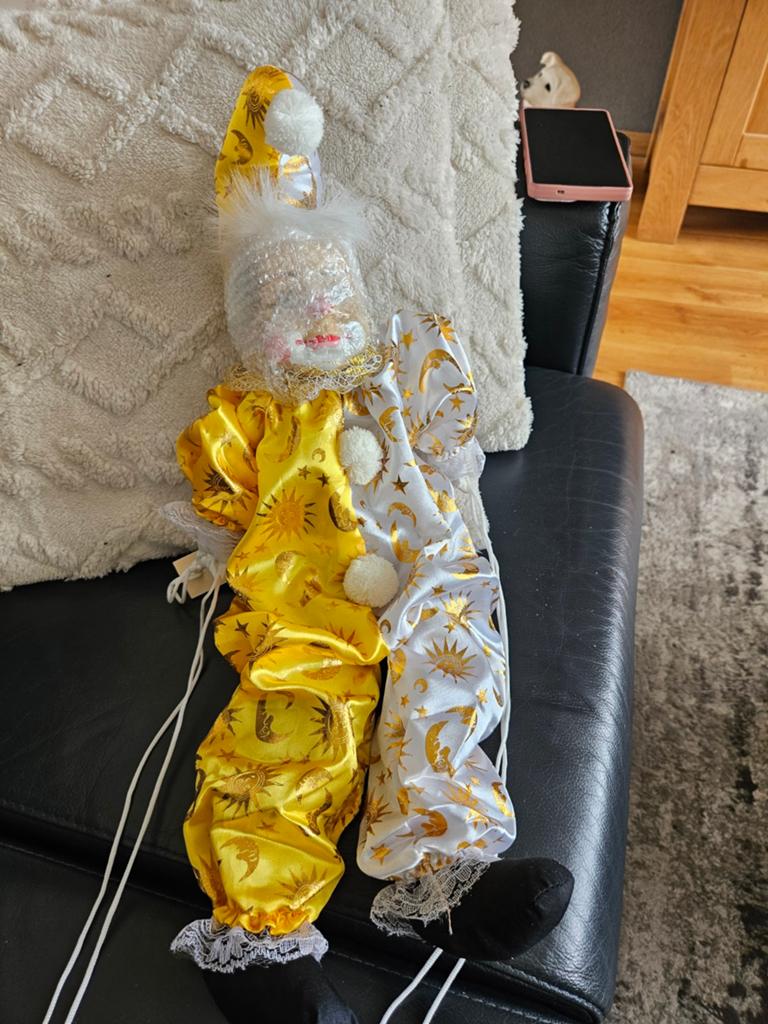 Vintage Clown Pop met Porseleinen Hoofd - Decoratie, Verzamelen, Poppen, Ophalen of Verzenden, Gebruikt, Pop