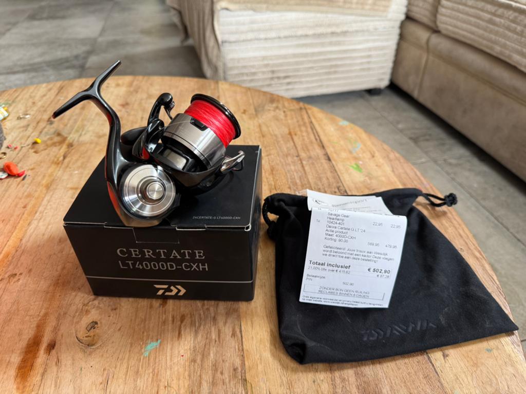 Daiwa ‘24 Certate 4000d xch zeebaars molen, Watersport en Boten, Hengelsport | Zeevissen, Ophalen of Verzenden, Nieuw, Molen