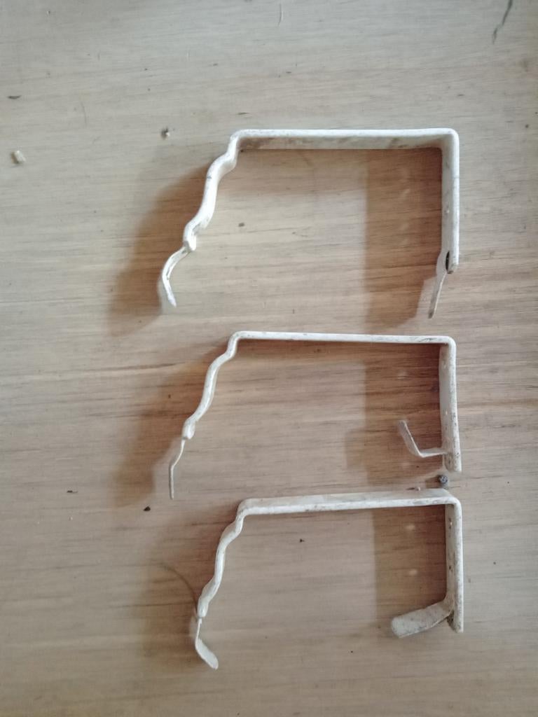 Dakgootbeugels, Doe-het-zelf en Verbouw, Ophalen, Zwart, Steen of Klei, Minder dan 5 m²