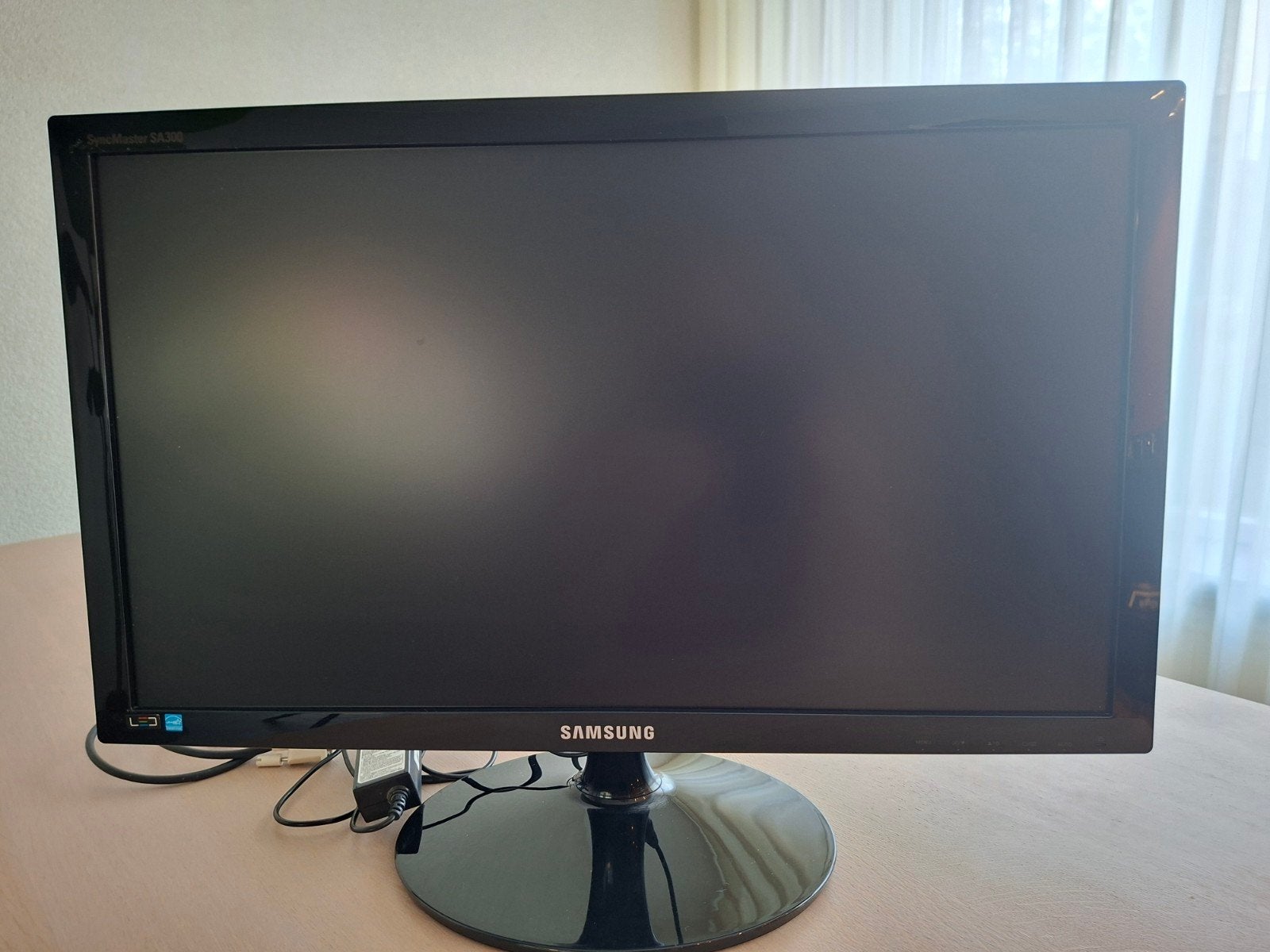 Samsung SyncMaster S24A300BL LED Monitor, Ophalen, Full HD, Zo goed als nieuw, Samsung