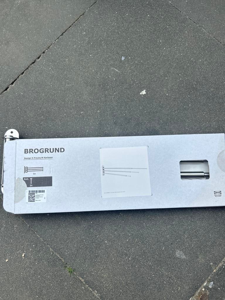 Nieuwe IKEA BROGRUND Handdoekenrek - RVS, 3 armen, Huis en Inrichting, Ophalen of Verzenden, Nieuw, Overige kleuren, Handdoekenrek