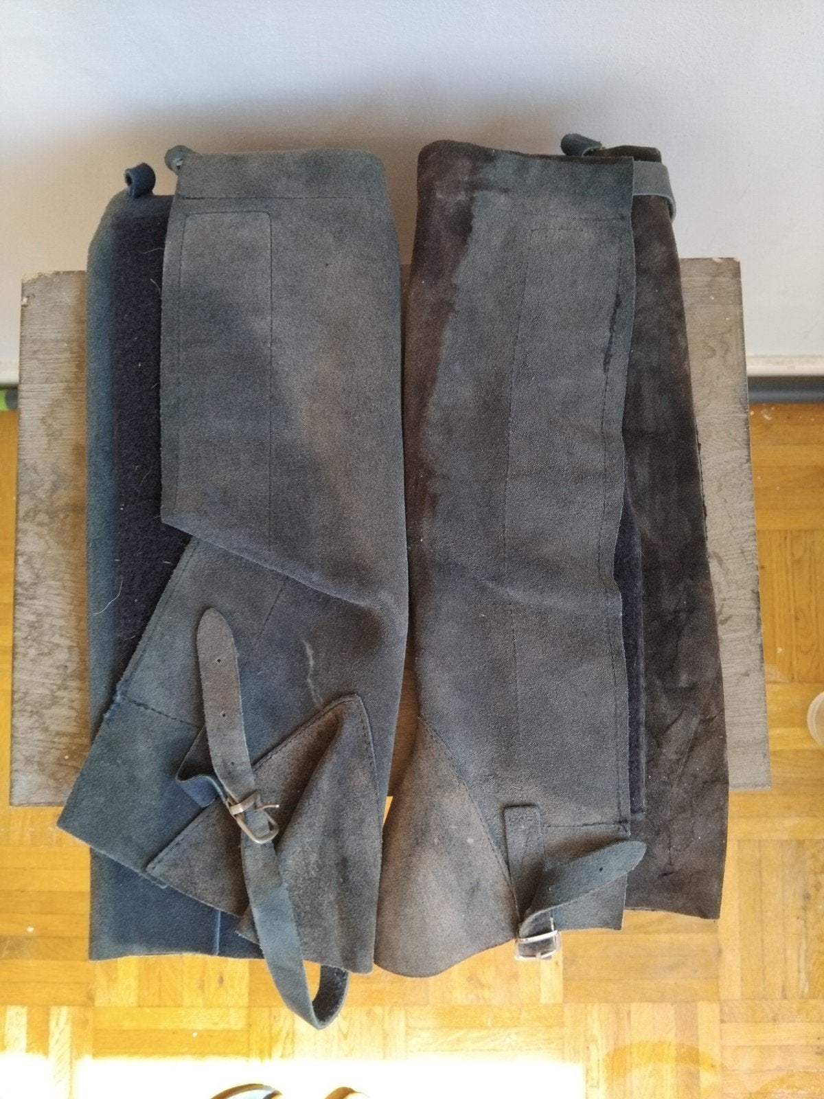Paar oude chaps gratis, Ophalen of Verzenden, Gebruikt, Schoeisel