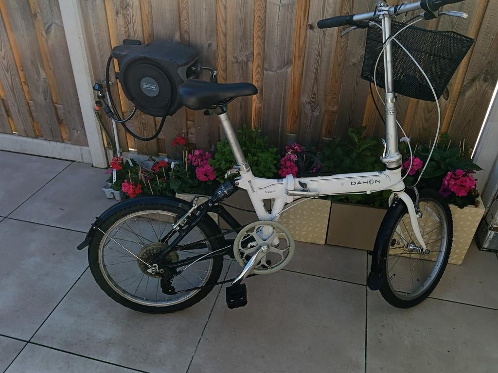 Dahon Dragon D7 Witte Vouwfiets 7 Versnellingen ,mand, hoes, Fietsen en Brommers, Fietsen | Vouwfietsen, Ophalen, 20 inch of meer