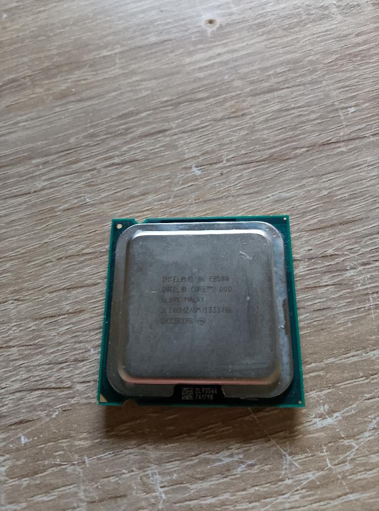 Intel Core 2 Duo E8500, Computers en Software, Processors, Gebruikt, Ophalen of Verzenden, 3 tot 4 Ghz, Socket 775
