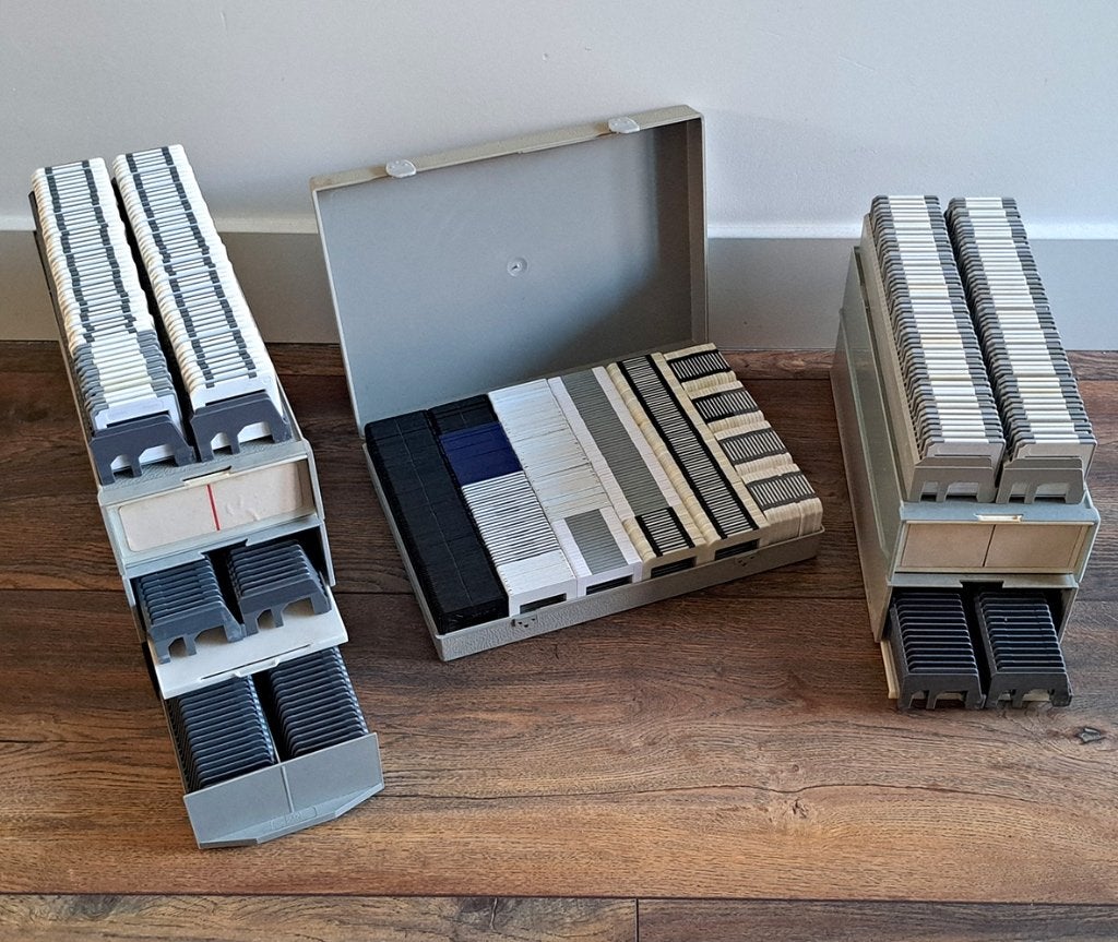 Diadozen en lege diaraampjes (ongeveer 800 stuks), Ophalen, Gebruikt