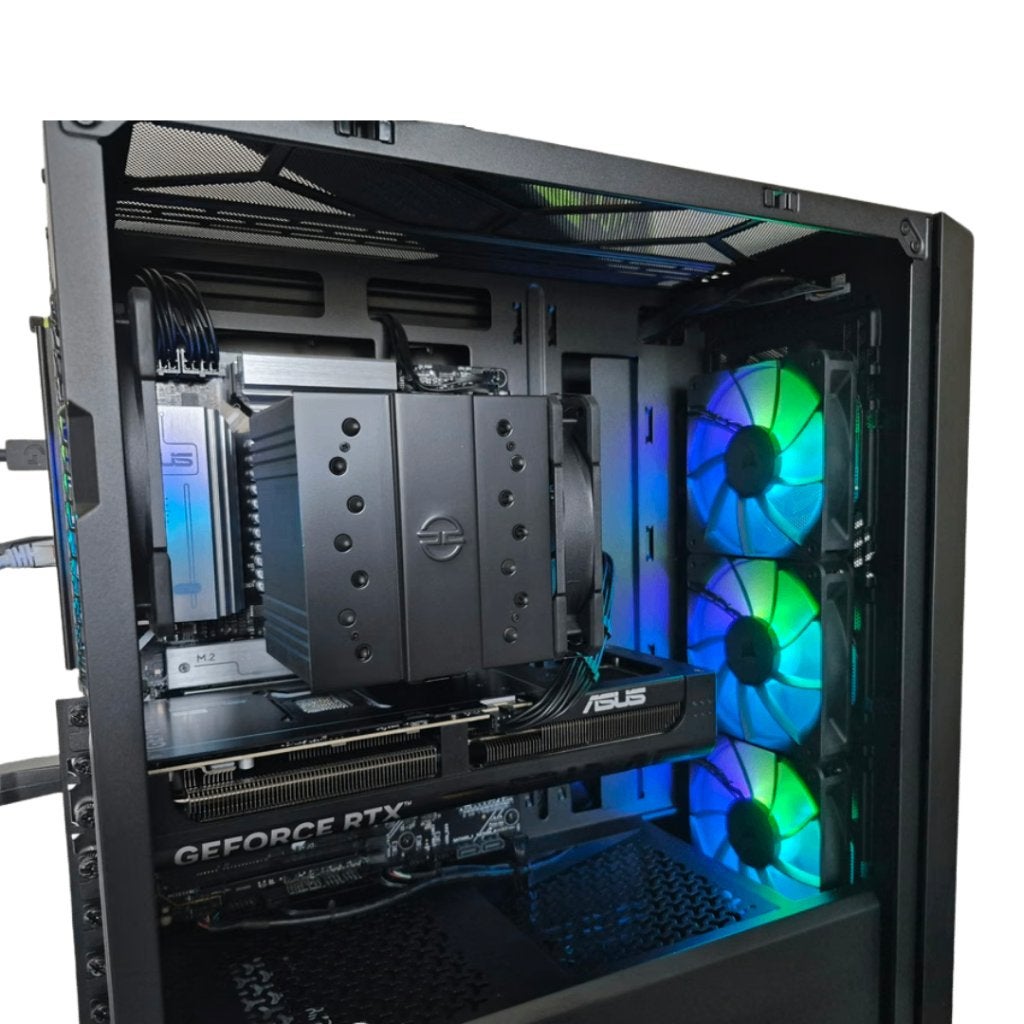 Gaming PC // RTX 5070 & AMD 7 7800X3D, 7604 HM, 32 GB, DTGParts.Business@gmail.com, Zelf gebouwde pc