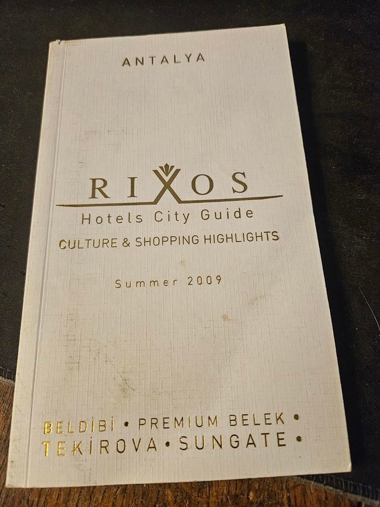 Rixos Hotels City Guide Antalya Zomer 2009 & Sassofono, Ophalen of Verzenden, Gelezen, Onbekend, Catalogus
