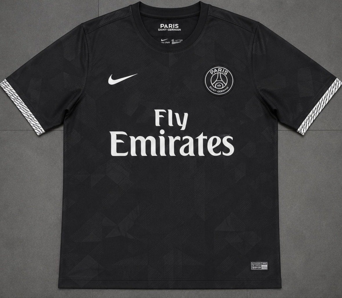 Neymar PSG shirt 17/18 Maat M, Zwart, Voetbal, Gedragen, Verzenden