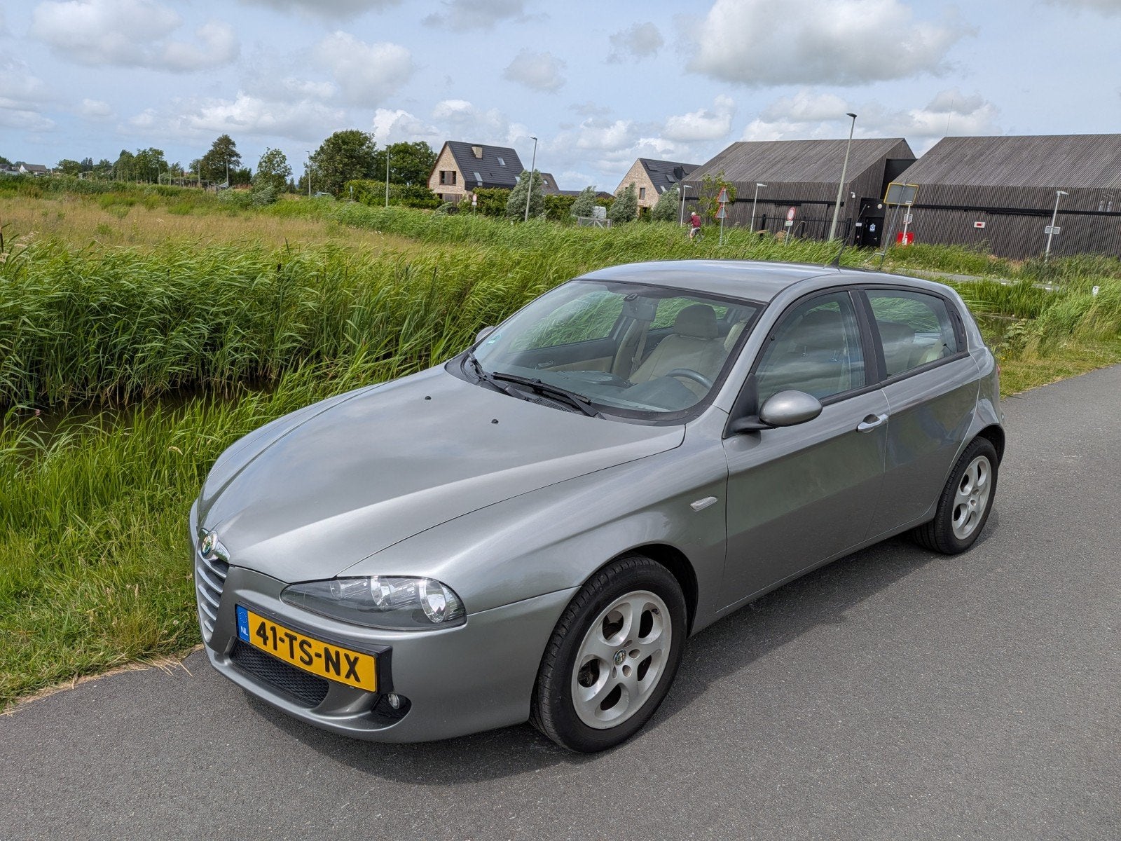 Alfa Romeo 147 1.6 T.spark 16V 77KW 5DR 2007 Grijs, Auto's, Alfa Romeo, Voorwielaandrijving, 4 cilinders, 400 kg, Origineel Nederlands