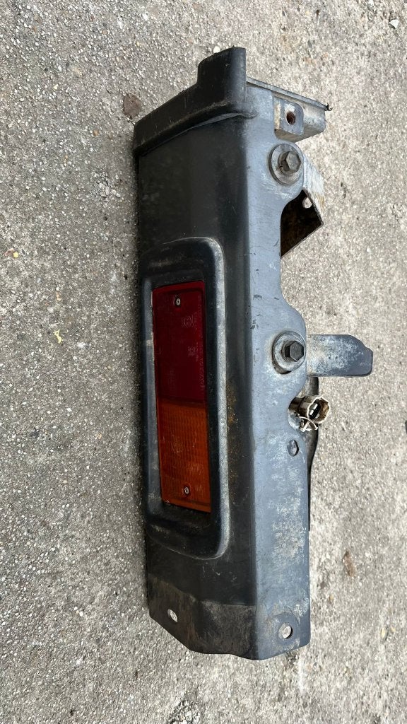 Toyota Land Cruiser 70 bumperhoek met achterlicht, Ophalen, Gebruikt, Toyota