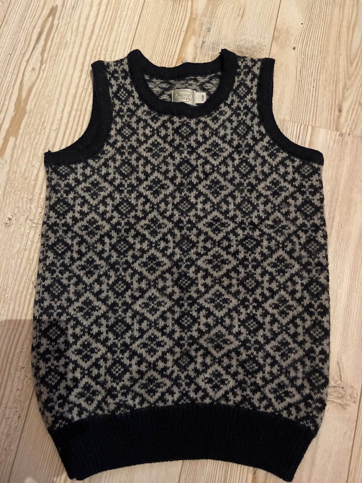 Natural Style 100% wollen kinder vestje maat 130, Kinderen en Baby's, Ophalen of Verzenden, Gebruikt, Jongen of Meisje