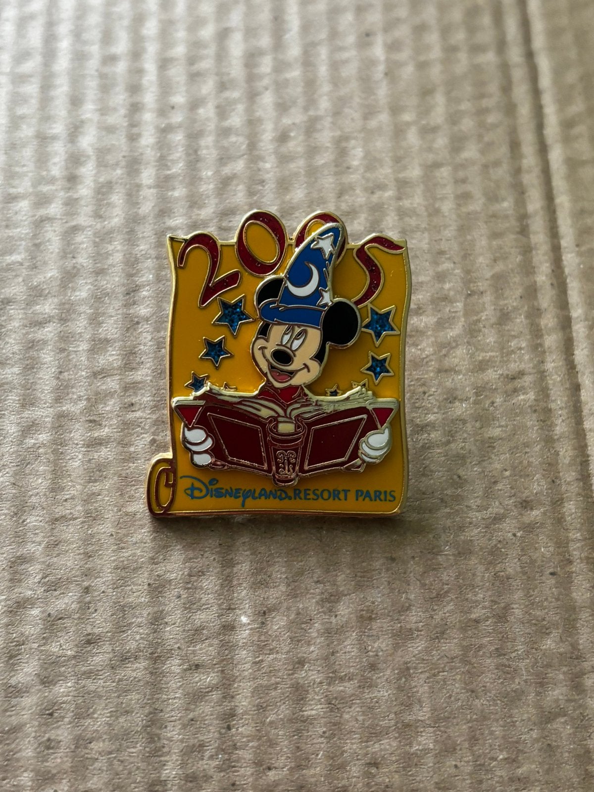 Disney pin Disneyland Resort Paris 2005 Sorcerer Mickey, Ophalen of Verzenden, Zo goed als nieuw