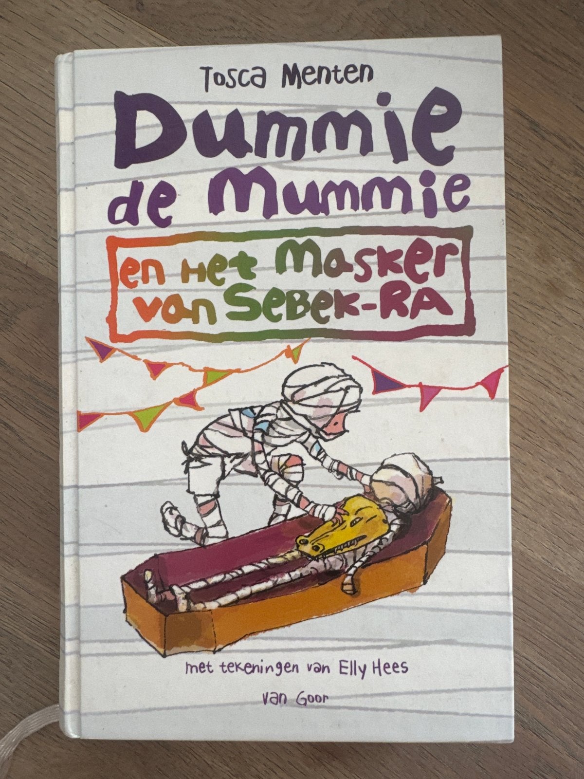 Dummie de Mummie en het Masker van Sebek-Ra - Tosca Menten, Ophalen of Verzenden, Zo goed als nieuw, Fictie