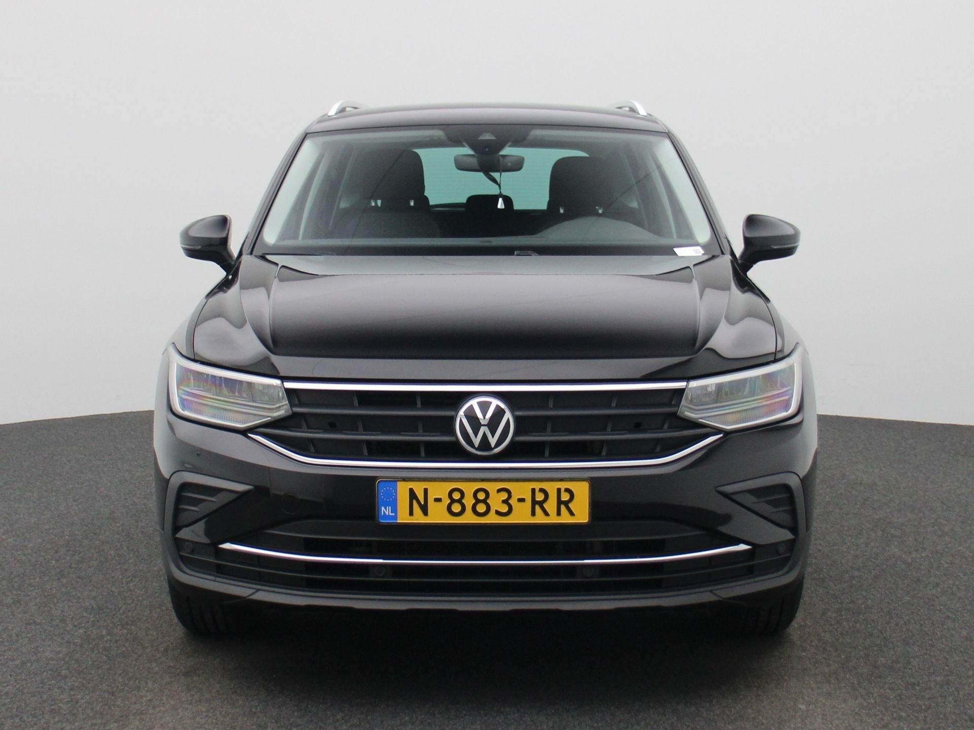 Volkswagen Tiguan 1.5 TSI Life Business 130 PK| Origineel Ne, Auto's, Voorwielaandrijving, Stof, 4 cilinders, Zwart