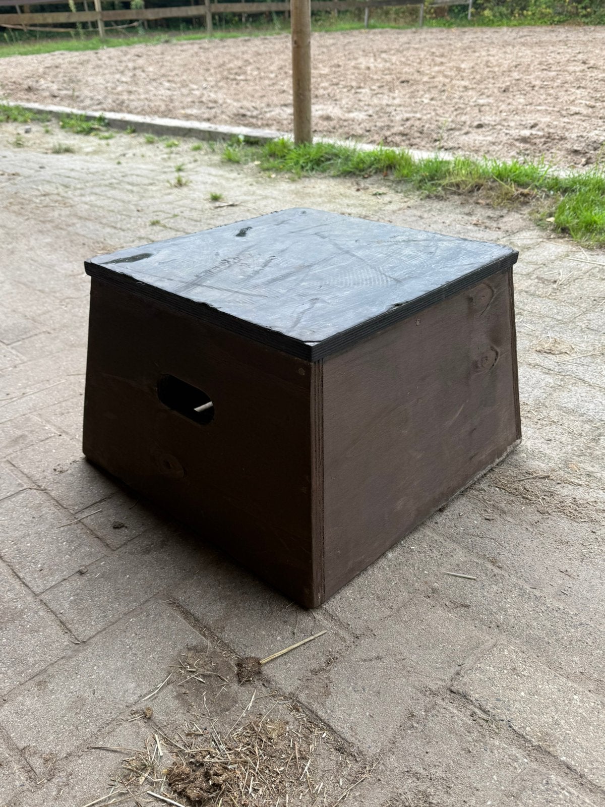 Vrijheidsdressuur blok, Ophalen, Zo goed als nieuw